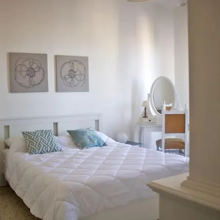 Casa Rinaldi - Panoramic Loft In The Heart Of דירה בארי